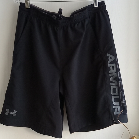 Copy Under Armour | Black Woven Wordmark Shorts - Picture 5 of 8